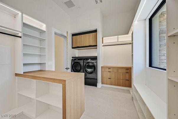 Interior, Washer