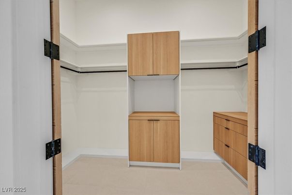 Interior, Walk-in Closets
