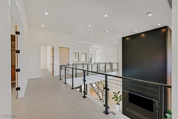 Fireplace, Interior, Recessed Lighting