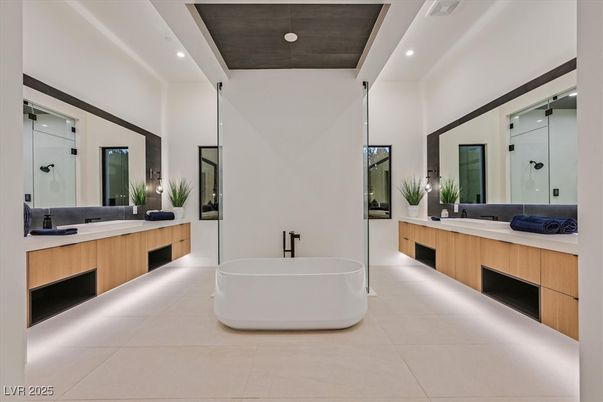 Bathroom, Dual Sink Vanities, Free Standing Baths, Interior, Recessed Lighting