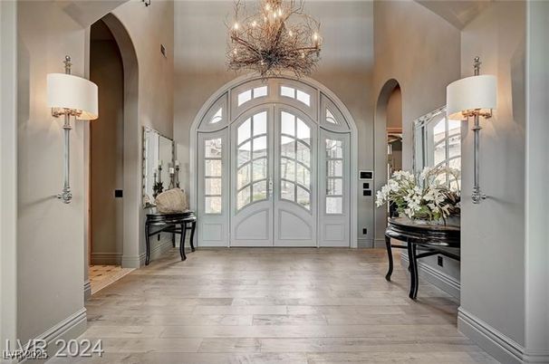 Chandelier, Interior, Wood Texture Flooring