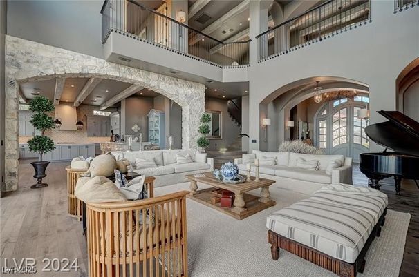 Interior, Living room, Piano, Recessed Lighting, Wood Texture Flooring