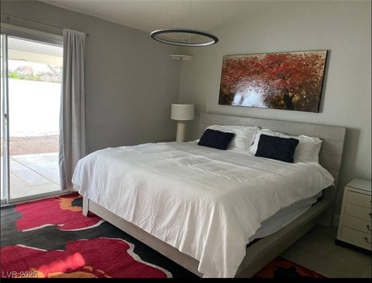 Bedroom, Interior, Pendant Lights