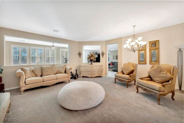 Chandelier, Interior, Living room