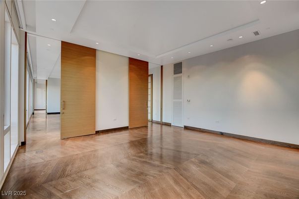 Empty room, Interior, Recessed Lighting, Wood Texture Flooring