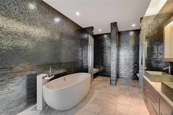 Bathroom, Free Standing Baths, Interior, Recessed Lighting