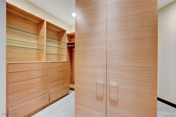 Interior, Walk-in Closets
