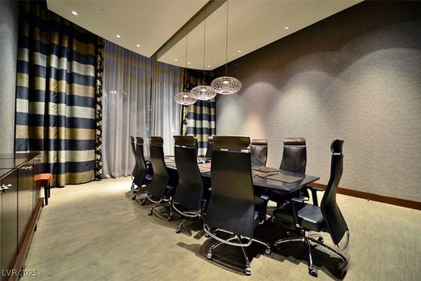 Dining room, Interior, Pendant Lights, Recessed Lighting