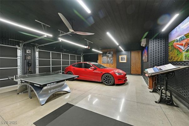 Game Room, Garage, Interior, Recessed Lighting