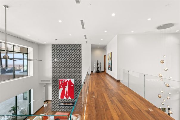 Interior, Pendant Lights, Recessed Lighting, Wood Texture Flooring