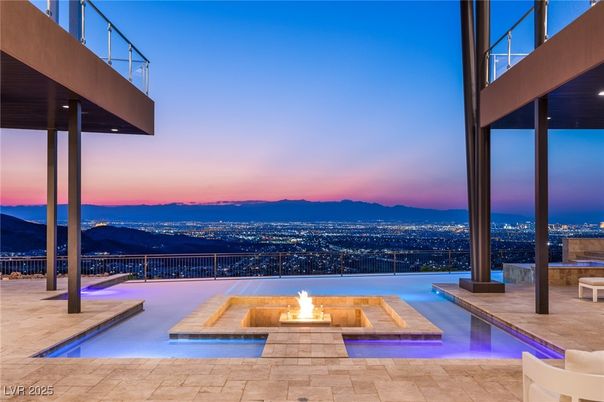 Exterior, Pool, Other
