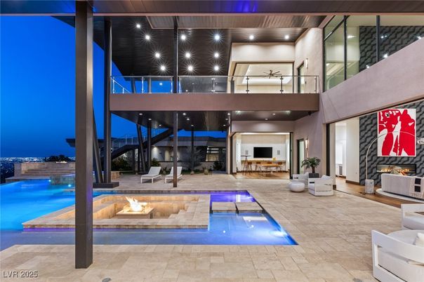 Exterior, Fireplace, Pool, Recessed Lighting