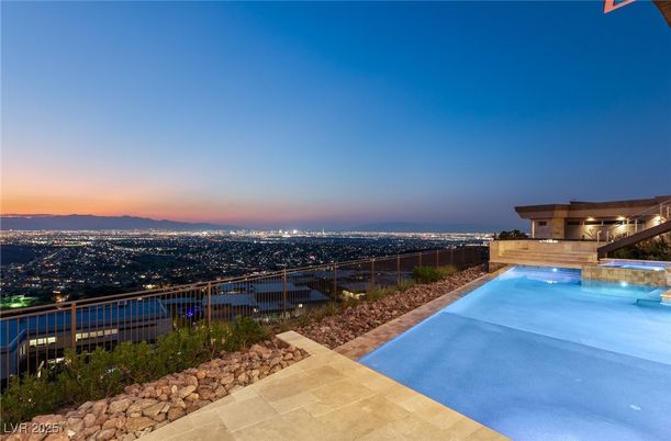 Exterior, Pool, Other