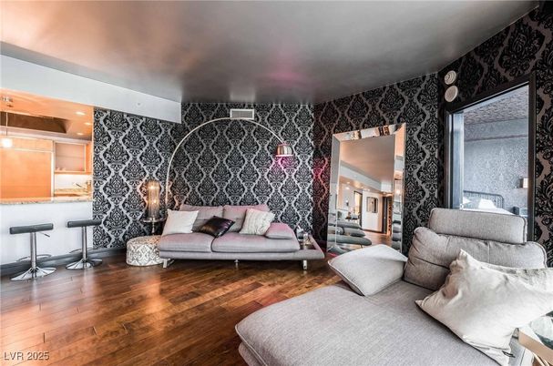 Interior, Kitchen, Living room, Pendant Lights, Recessed Lighting, Wood Texture Flooring