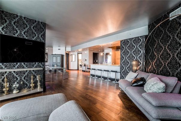 Dining room, Interior, Kitchen, Living room, Pendant Lights, Recessed Lighting, Wood Texture Flooring