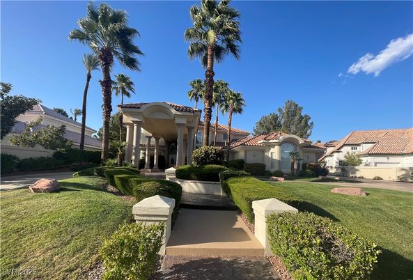 Backyard, Exterior, Facade, Mediterranean