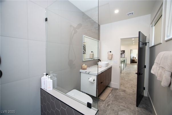 Bathroom, Interior, Recessed Lighting