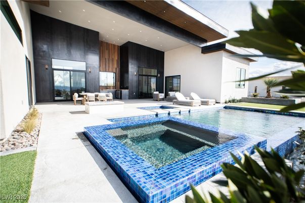 Exterior, Pool, Wooden Walls