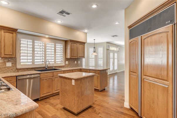 Interior, Kitchen, Pendant Lights, Recessed Lighting, Wood Texture Flooring