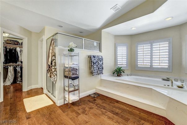 Bathroom, Interior, Recessed Lighting, Walk-in Closets, Wood Texture Flooring