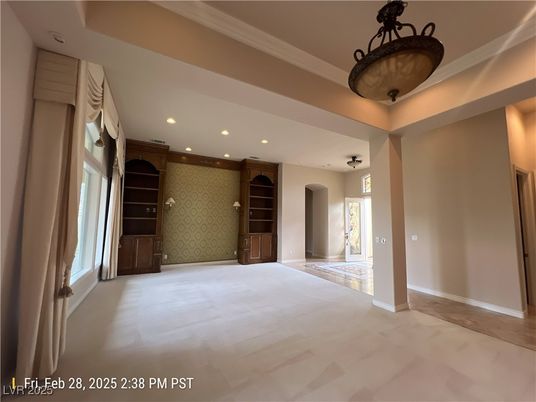 Empty room, Interior, Recessed Lighting