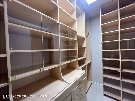 Interior, Walk-in Closets