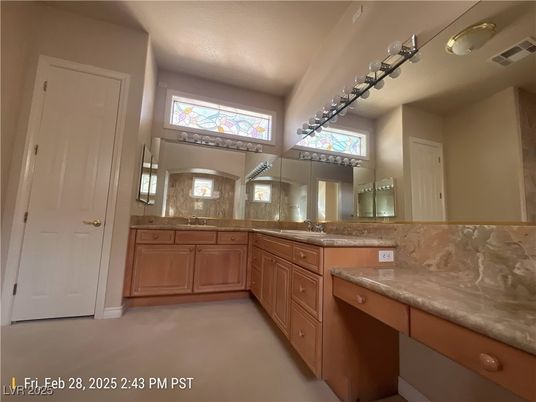 Bathroom, Dual Sink Vanities, Interior