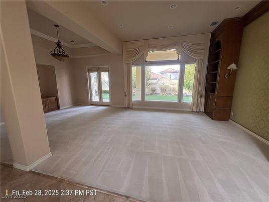 Empty room, Interior, Pendant Lights, Recessed Lighting
