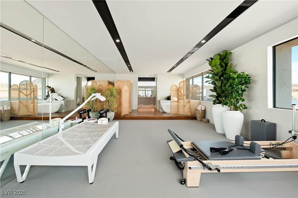 Fitness Equipment, Interior, Recessed Lighting