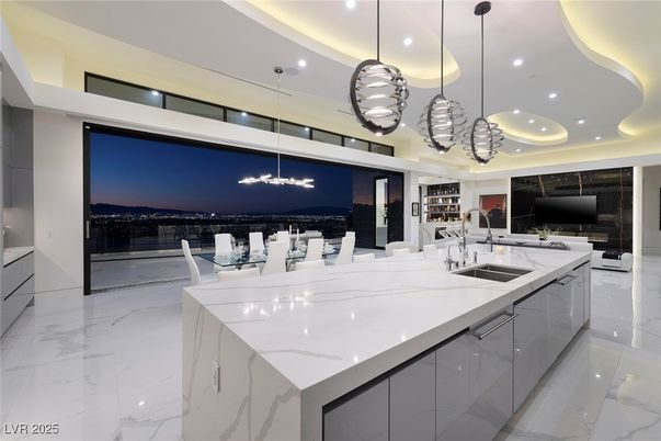 Dining room, Interior, Kitchen, Marble, Pendant Lights, Recessed Lighting