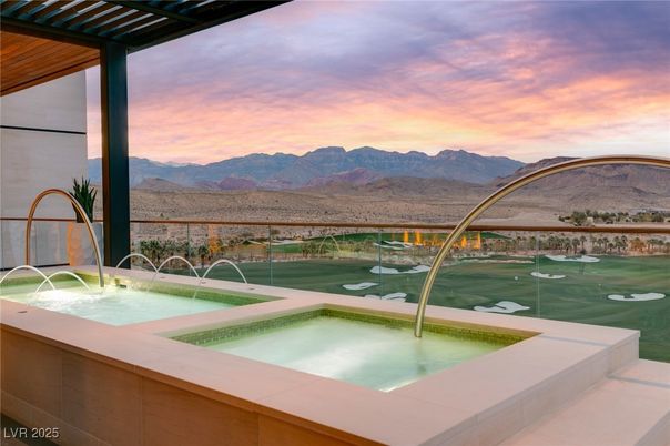 Exterior, Pool, Other