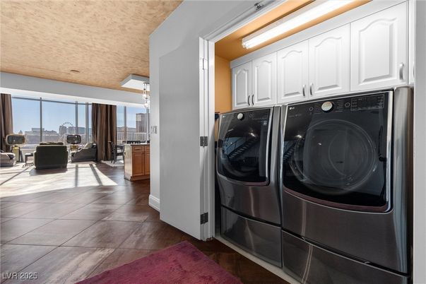 Interior, Living room, Washer