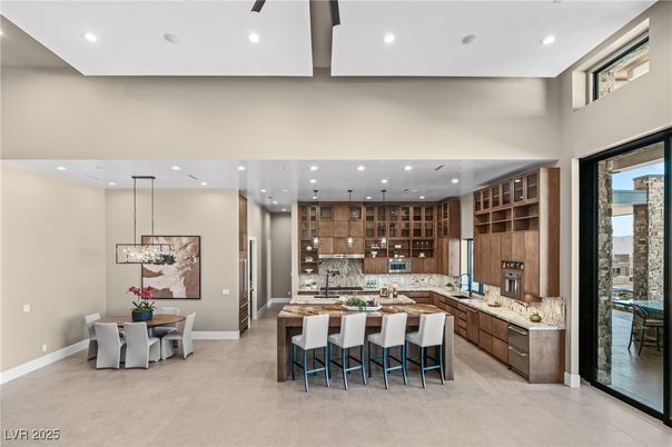 Dining room, Interior, Kitchen, Pendant Lights, Recessed Lighting, Stainless Steel Appliances