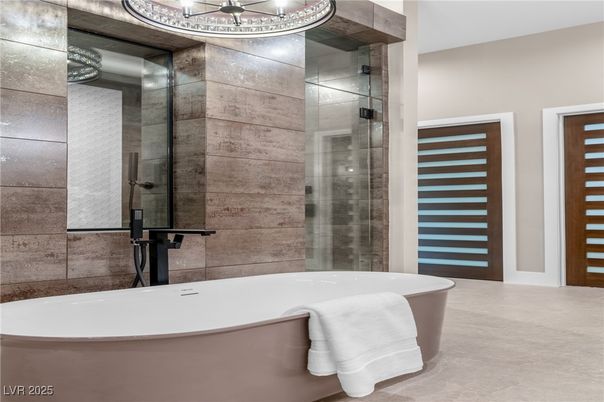 Bathroom, Free Standing Baths, Glass Shower, Interior