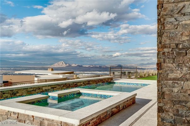 Exterior, Pool, Other