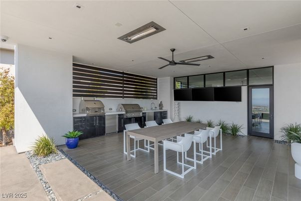 Dining room, Interior, Recessed Lighting