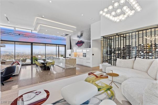 Interior, Living room, Pendant Lights, Recessed Lighting, Wine Storage
