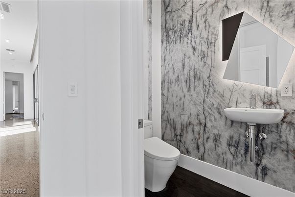 Bathroom, Interior, Marble Walls, Recessed Lighting, Wood Texture Flooring