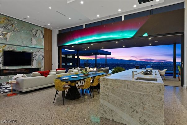 Dining room, Interior, Living room, Marble Walls, Recessed Lighting