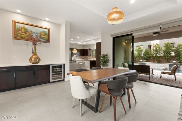 Chandelier, Dining room, Interior, Living room, Pendant Lights, Recessed Lighting