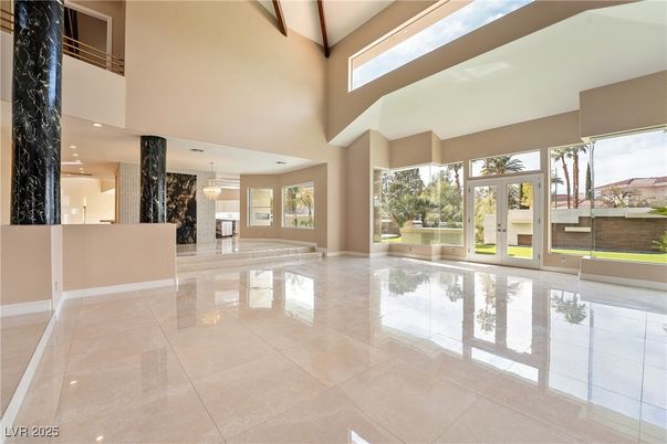 Empty room, Interior, Pendant Lights, Recessed Lighting
