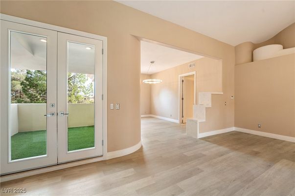Empty room, Interior, Pendant Lights, Wood Texture Flooring