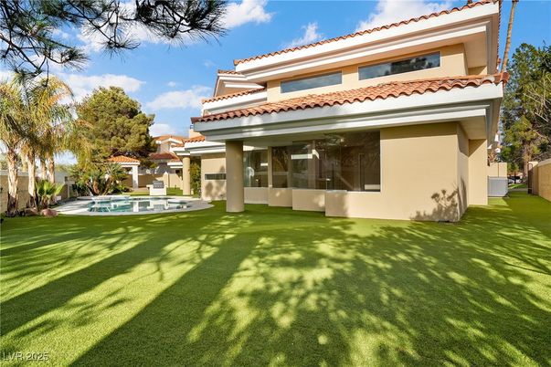 Backyard, Exterior, Pool