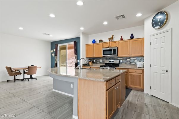 Dining room, Interior, Kitchen, Recessed Lighting, Stainless Steel Appliances