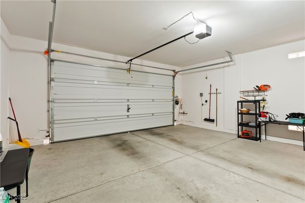 Garage, Interior
