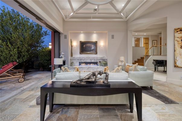Fireplace, Interior, Living room, Recessed Lighting