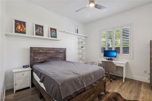 Bedroom, Home Office, Interior, Wood Texture Flooring