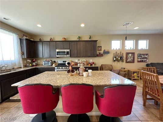 Dining room, Interior, Kitchen, Recessed Lighting, Stainless Steel Appliances