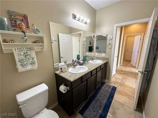 Bathroom, Dual Sink Vanities, Interior