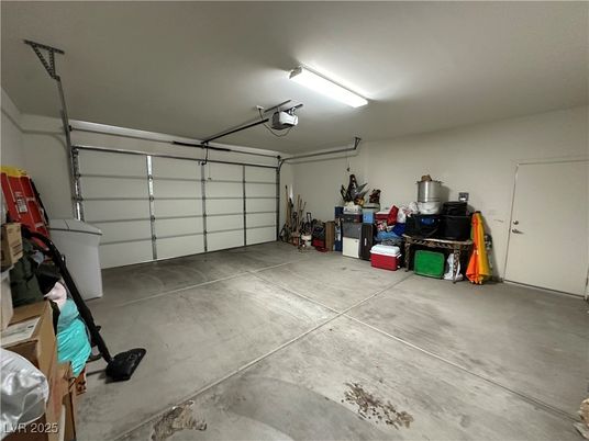 Garage, Interior